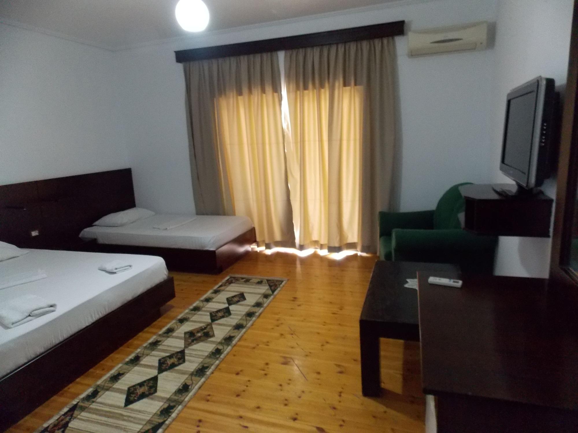 Hotel Freskia 3*
