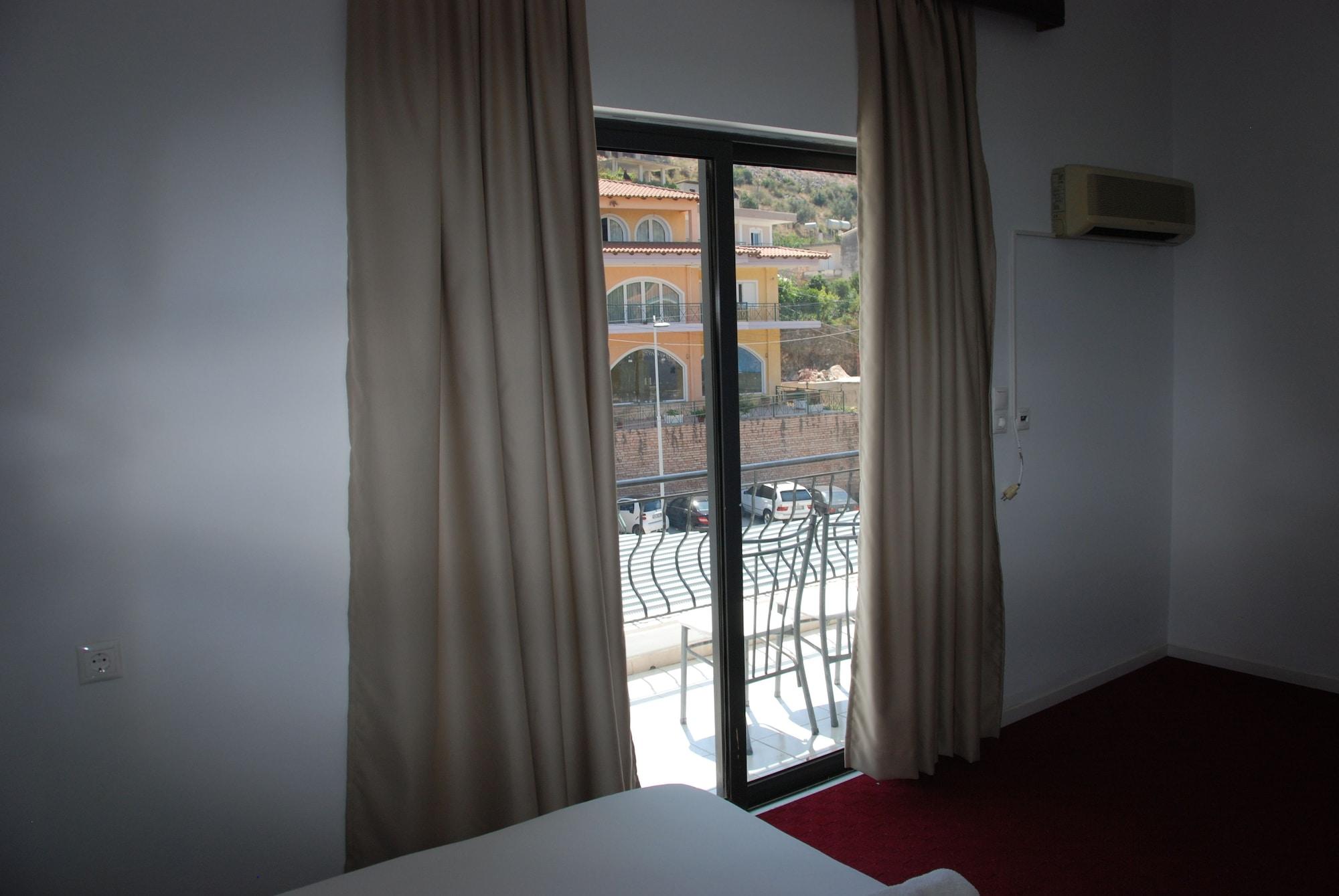 Hotel Freskia Sarandë