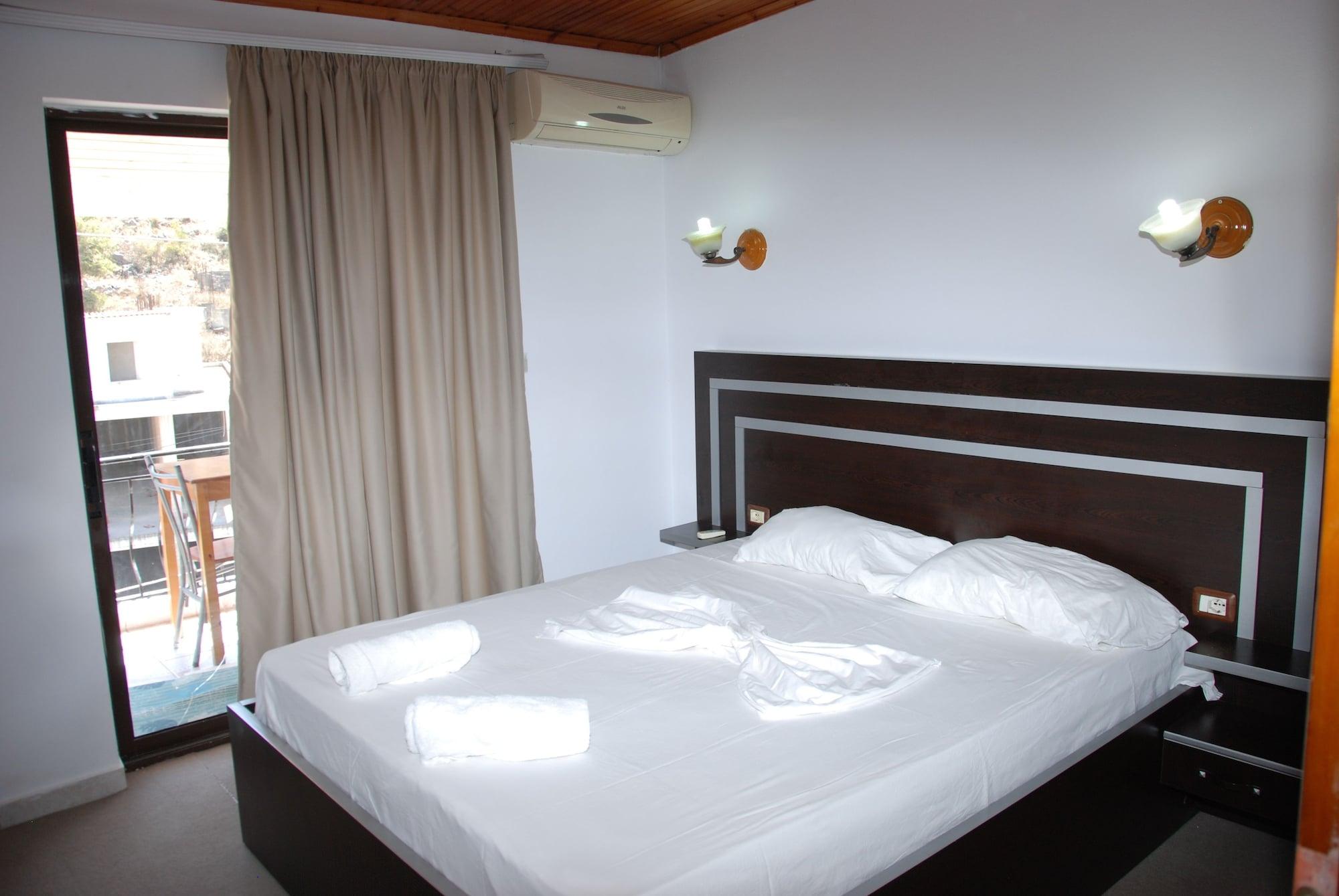 Freskia Hotel 3*