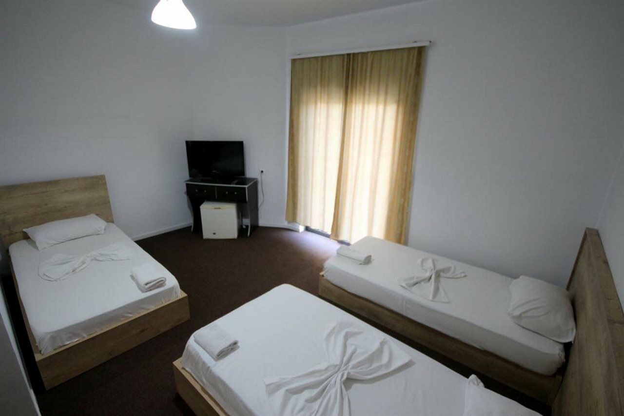 Freskia Hotel 3*